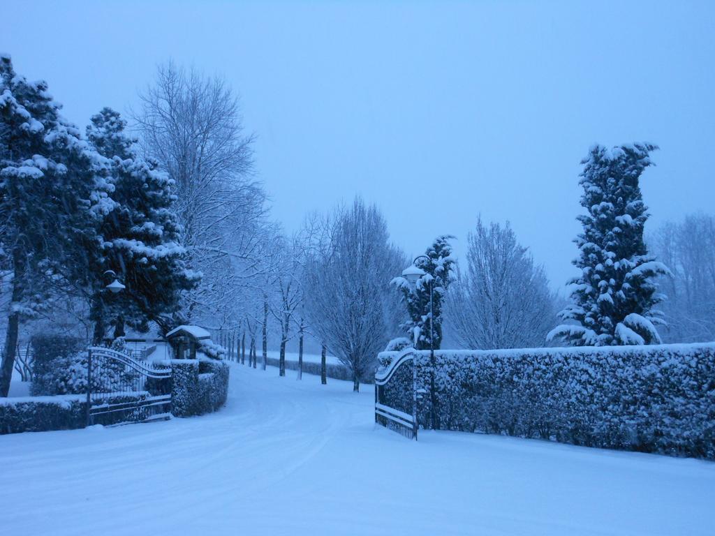Agriturismo Cassinazza Orsenigo Buitenkant foto