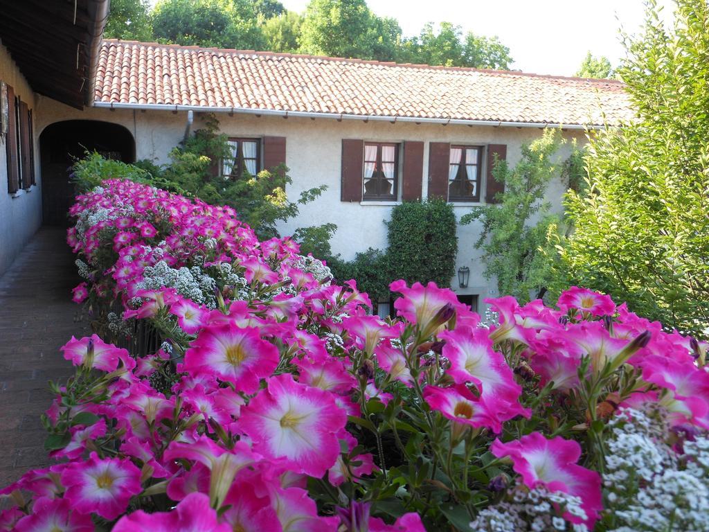 Agriturismo Cassinazza Orsenigo Buitenkant foto